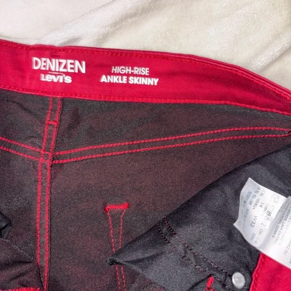 Denizen from Levi's Red Pants - Picture 5 of 5
